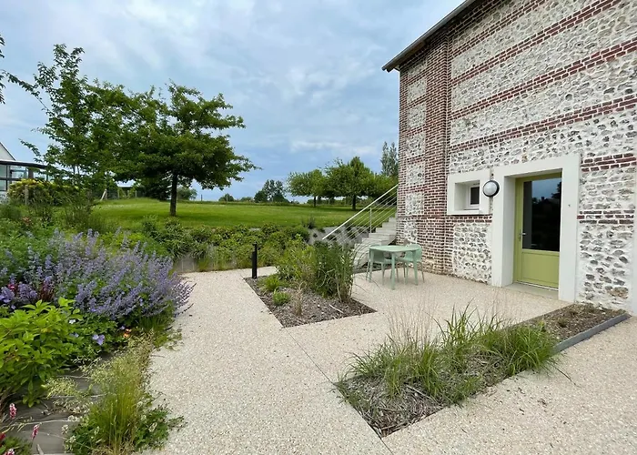 Les Sept Logias Les Loges (Seine-Maritime)